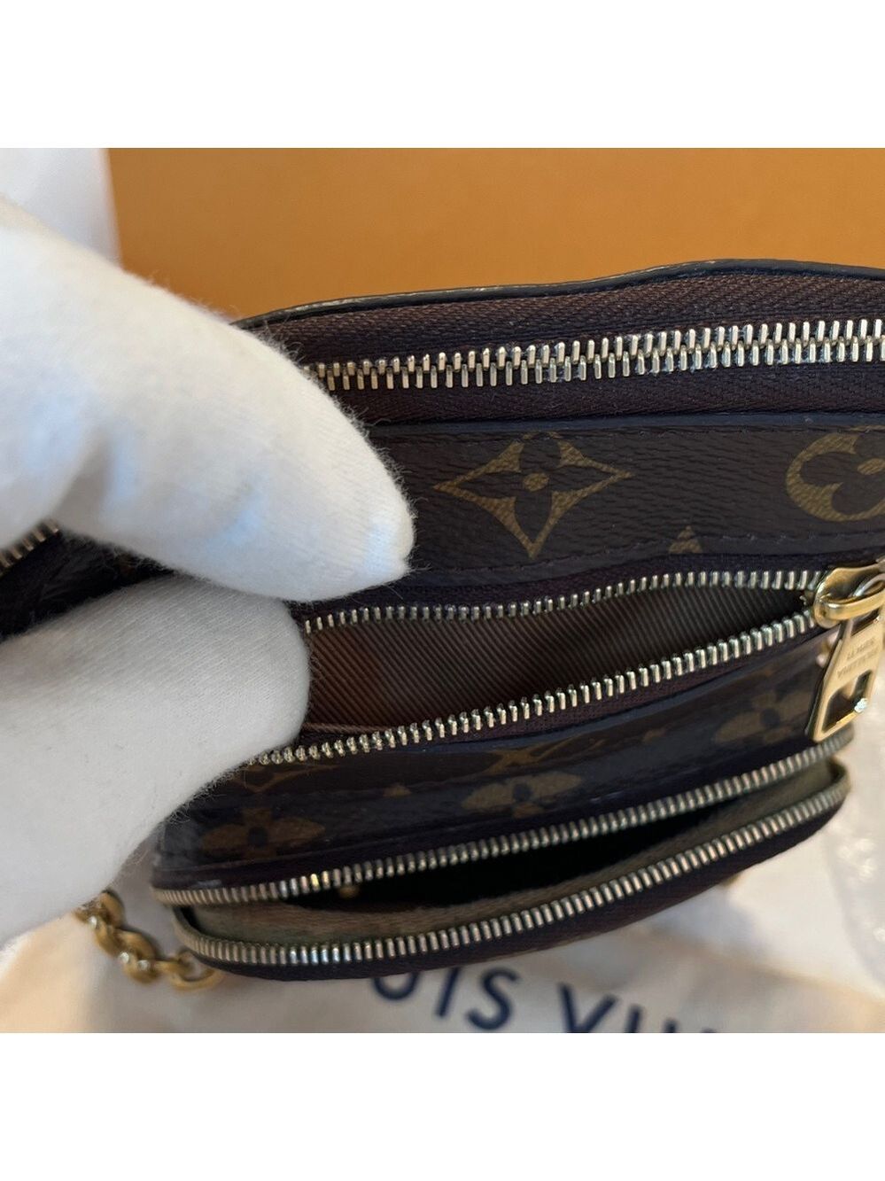 Louis Vuitton Monogram Utility Phone Sleeve Bag - Picture 11 of 16
